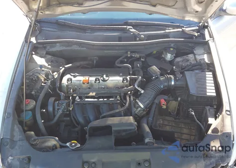 2010 Honda Accord 2.4 Lx from USA, damaged, VIN 1HGCP2F35AA172351